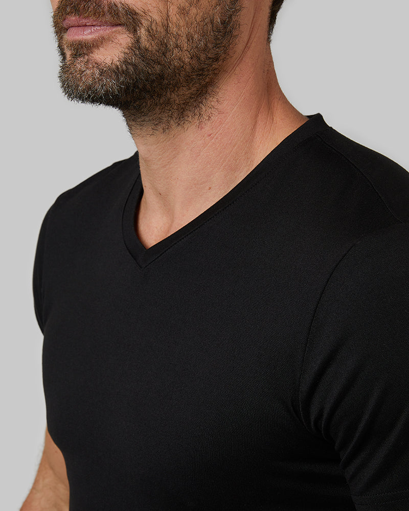 MEN'S COOL CLASSIC VNECK T-SHIRT - Image 2