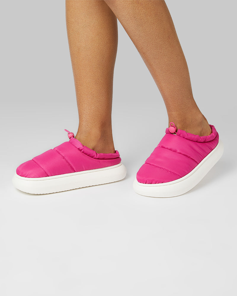 WOMEN'S INDOOR-OUTDOOR PUFFER SLIPPERS - Image 14