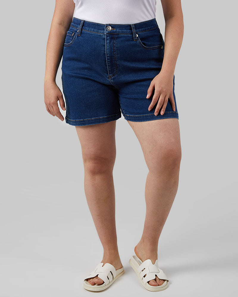 WOMEN'S STRETCH COMFORT JEAN 5-INCH SHORT - Image 7