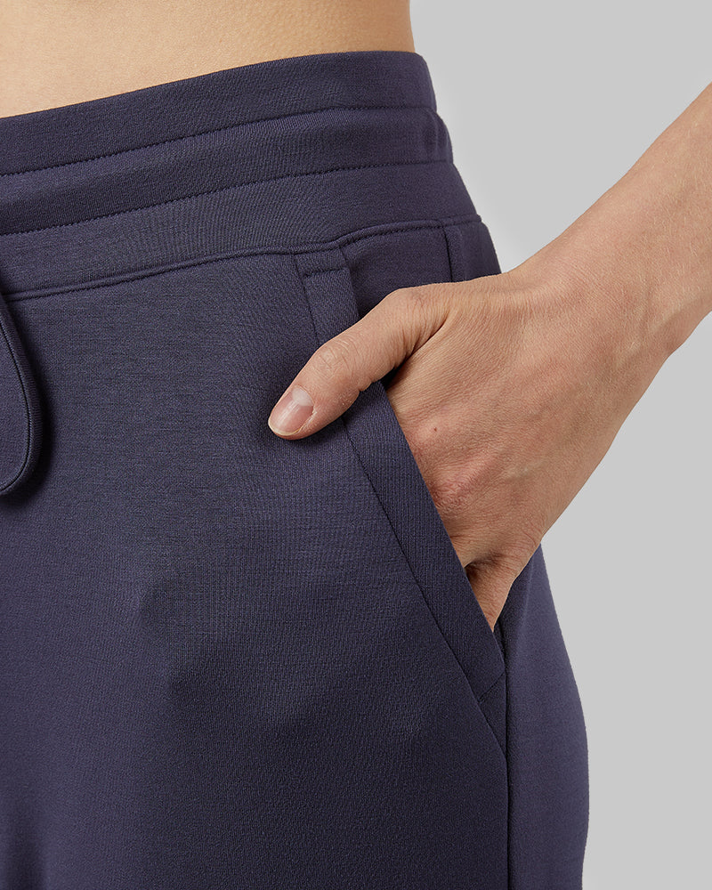 WOMEN'S STUDIO TECH CAPRI - Image 26
