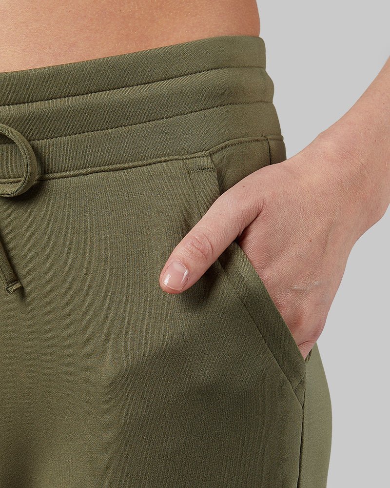 WOMEN'S STUDIO TECH CAPRI - Image 14