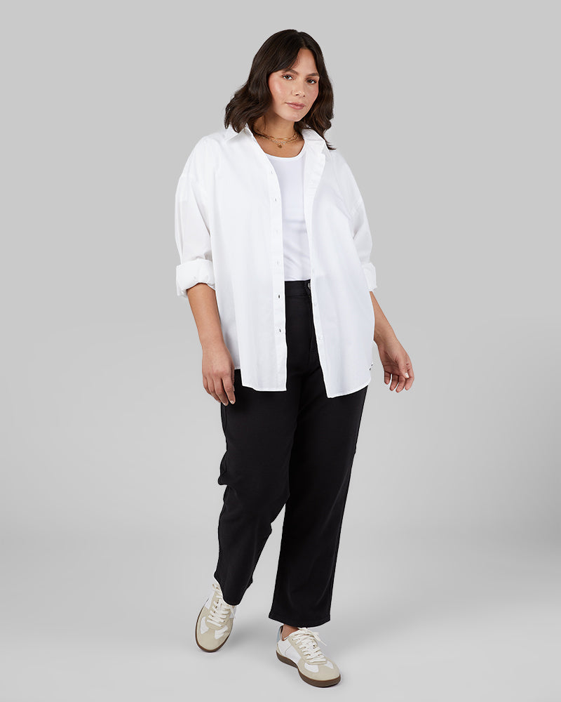 WOMEN'S STRETCH COMFORT RELAXED SWEATPANT JEAN - Image 11